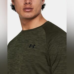 Brand New Under Armour T-Shirt Size Small